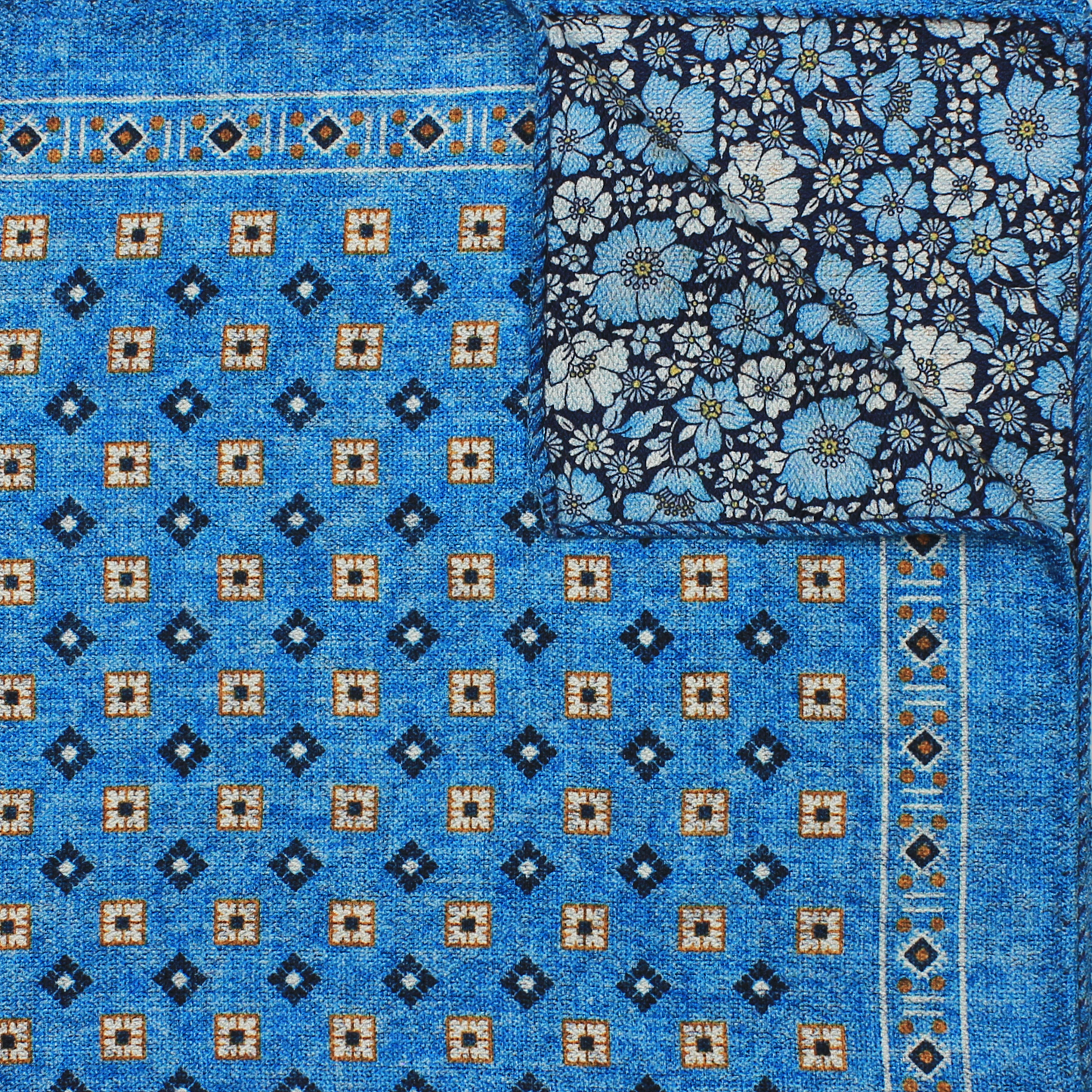 Blue Printed Reversible Neat/Floral